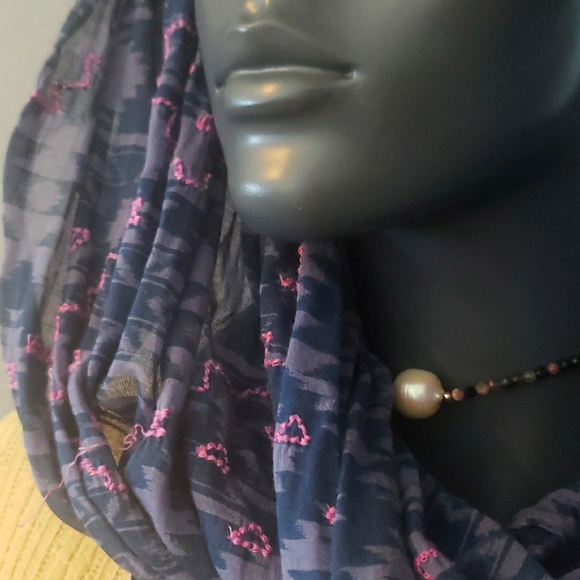 SCARF - Picture 6 of 8